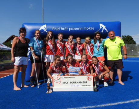 Májové zlato pro děvčata v kategorii U14 Girls a bronz v kategorii U14 Mix