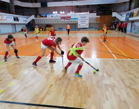 Dobrý vstup do halové sezóny pro kluky z U10 „12“. Dvě jednoznačná vítězství značí šest tabulkových bodů