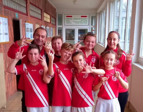 U12 MIX i přes velmi úzkou soupisku v neděli vybojoval tři cenné tabulkové body