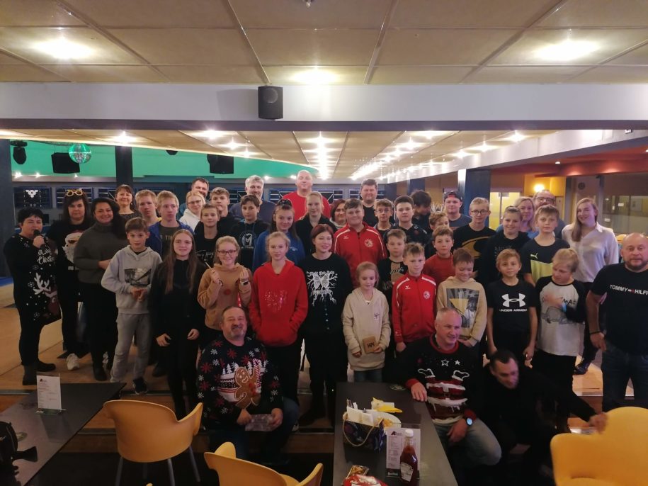 Povedená klubová tradice „Vánoční bowling párty“ uzavřela náš úspěšný hokejový rok 2022