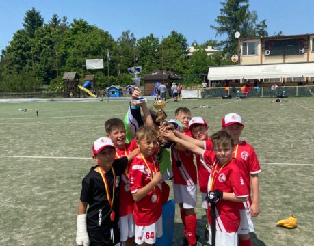 Kluci z U10 „12“ ovládli i finálový turnaj jara a stvrdili letošní dominanci ve své kategorii