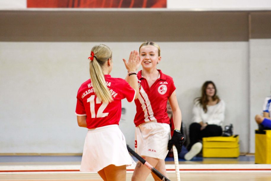 První kolo starších žákyň